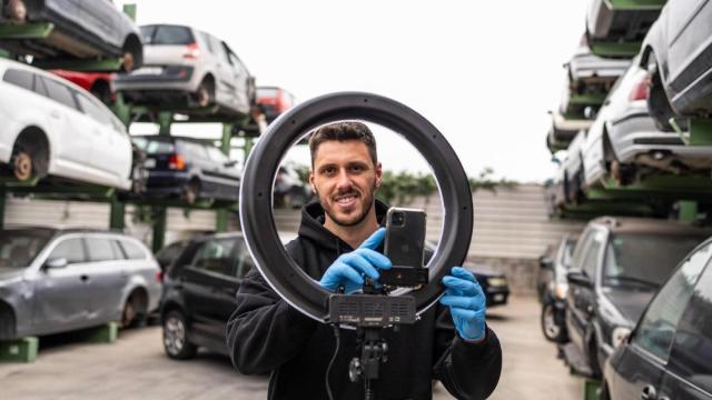 Bernat Escolano, mecánico.