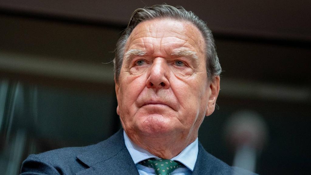 El excanciller Gerhard Schröder durante el inicio de la audiencia de la Comisión de Economía del Bundestag sobre el proyecto del gasoducto Nord Stream 2.