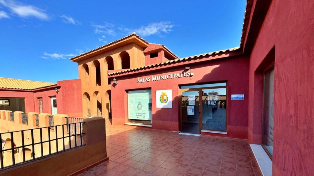 Las instalaciones de la biblioteca municipal de Santa Pola en Gran Alacant.