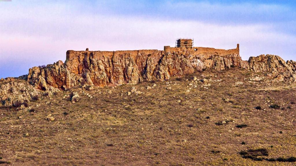Castillo de Peñas Negras en Mora (Toledo).