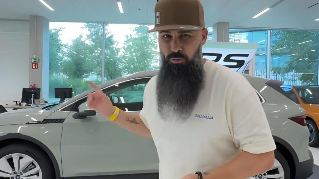 George Smith , experto en coches desde las redes sociales.