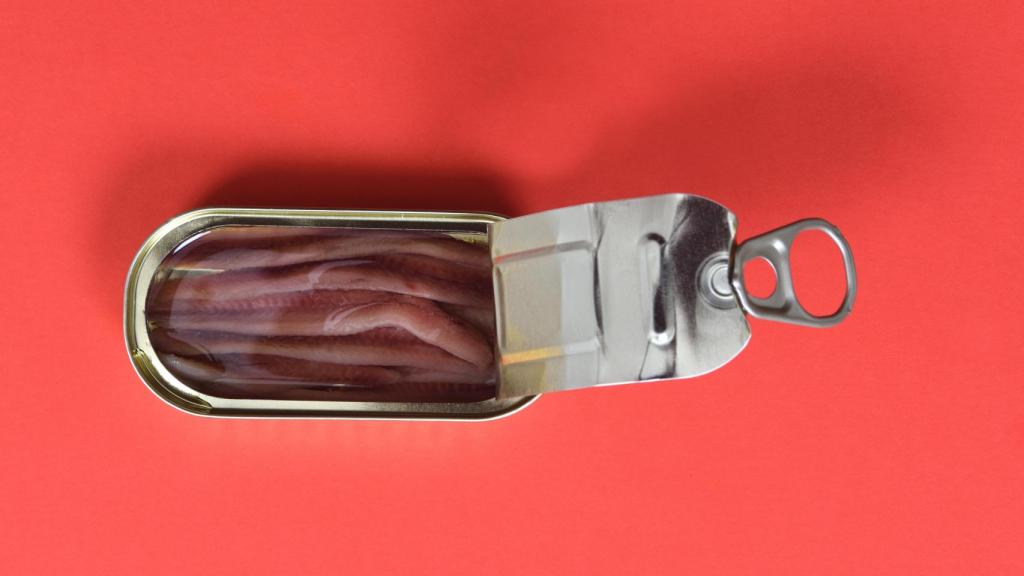 Una lata de anchoas.