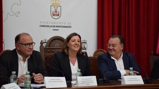 La consejera de Economía, Patricia Franco, durante la clausura de la primera fase del programa Tándem, desarrollado por el SEPE y Zincaman.