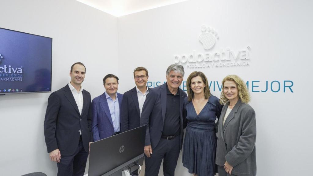 Toni Nadal y Abdón Prats acompañan a Podoactiva en la inauguración de su cuarta clínica en Mallorca