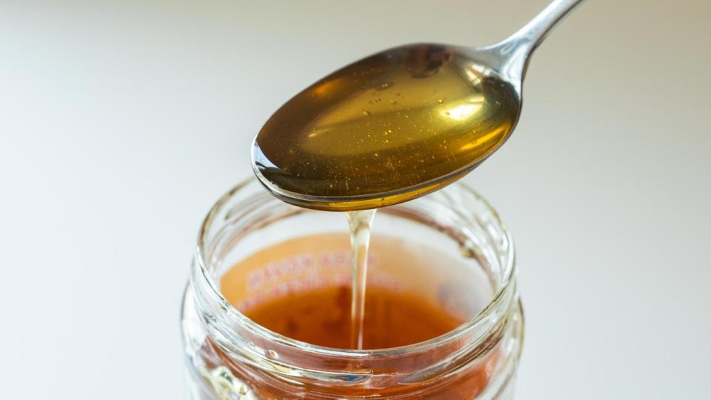 Una cucharada de miel.