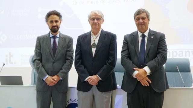 Luis Fernando Martínez, en el centro de la imagen, este pasado mes de mayo.
