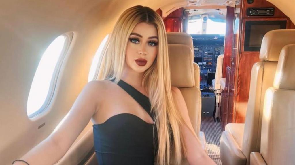 Valeria Márquez compartía publicaciones en vuelos privados y yates.