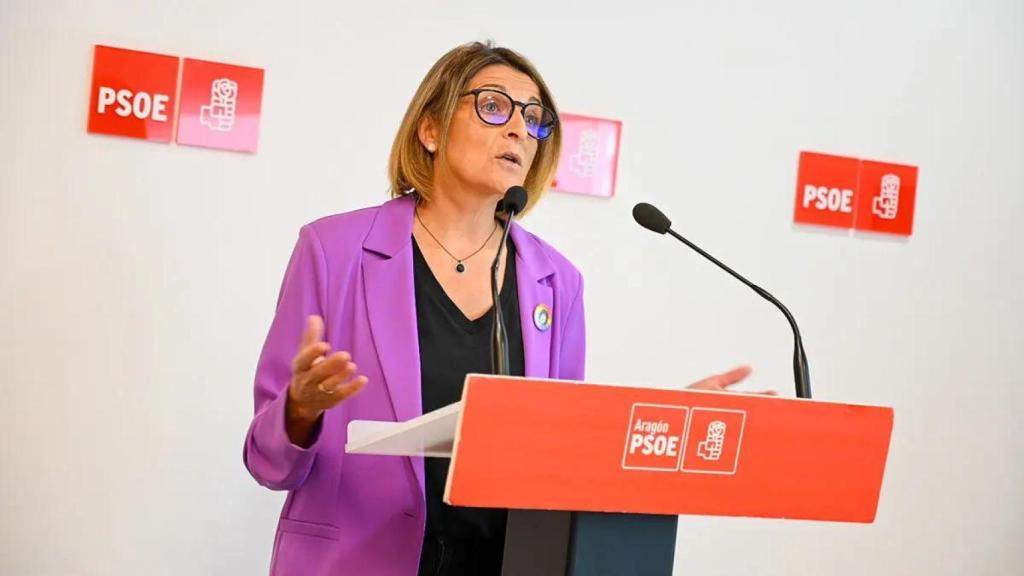 La diputada socialista Pilimar Zamora en la rueda de prensa de este sábado en la sede socialista