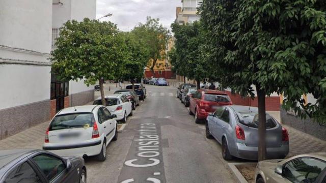 Una imagen de la calle Constantina de La Macarena.