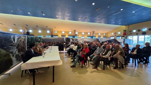 Alcaldes de Sanabria-La Carballeda reunidos con el PP