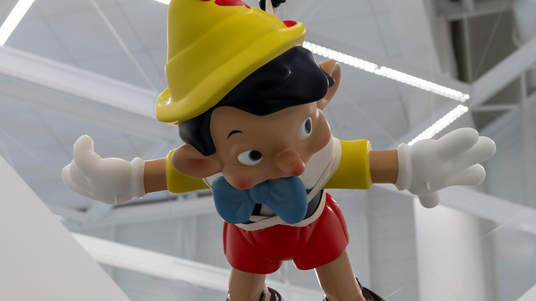 Maurizio Cattelan: 'Daddy, Daddy', 2008. Cortesía del Archivo Maurizio Cattelan. Foto: © Centre Pompidou-Metz / Marc Domage