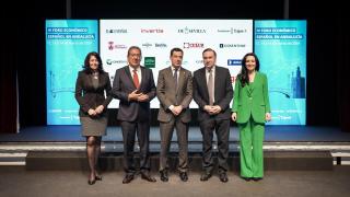 El presidente de la Junta, Juanma Moreno, en la clausura del IV foro económico andaluz de El Español.