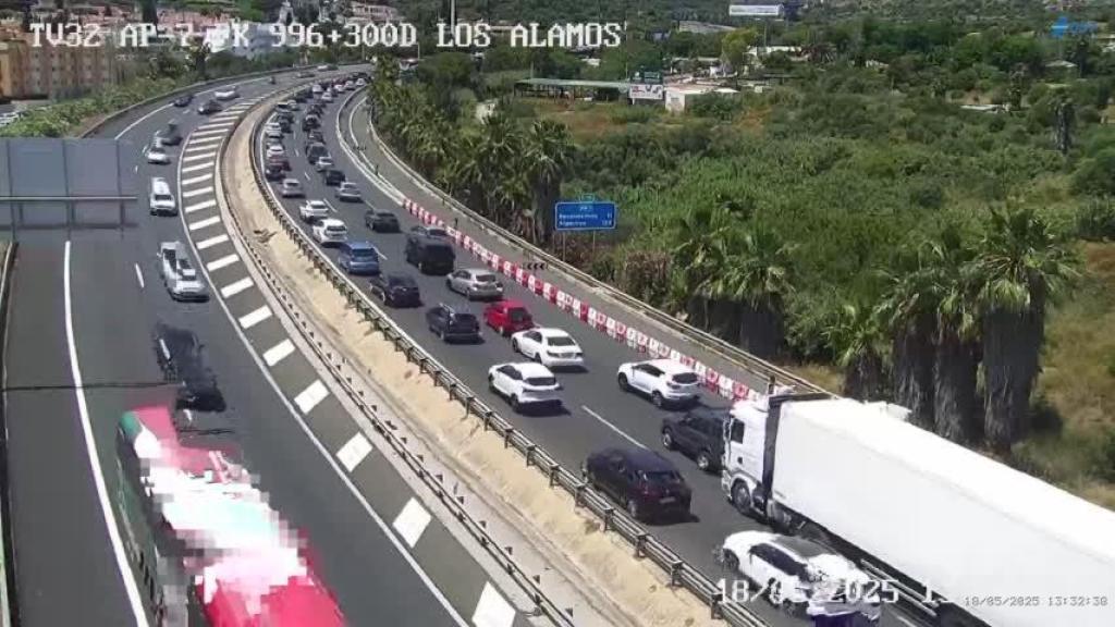 Largas retenciones en la A-7.