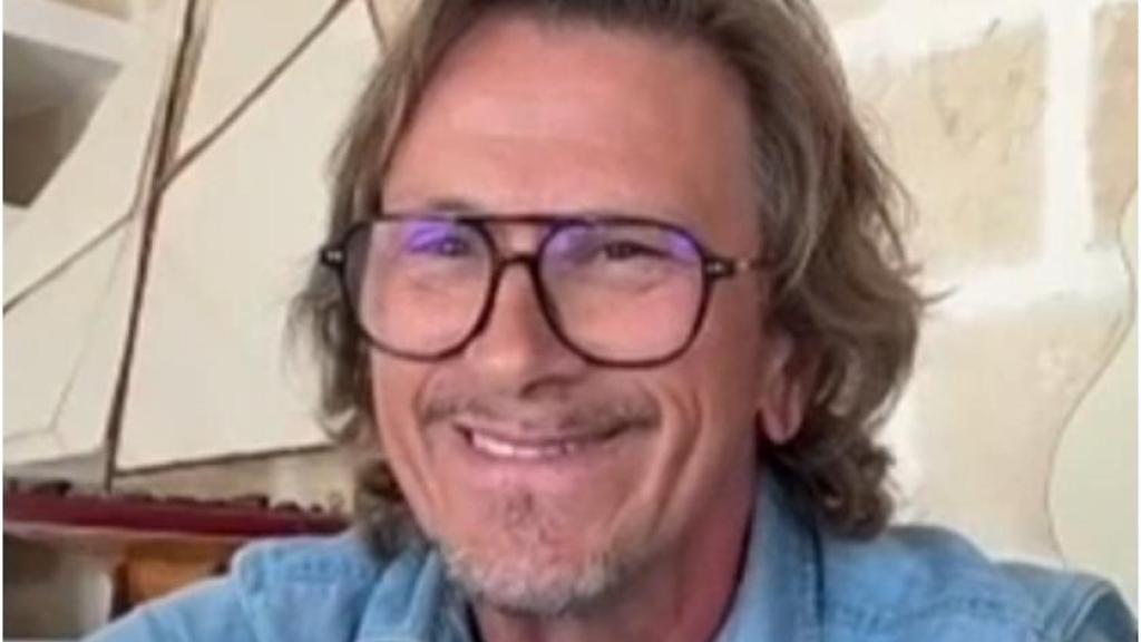 Alejandro Abad y Melody en un fotomontaje de BLUPER.