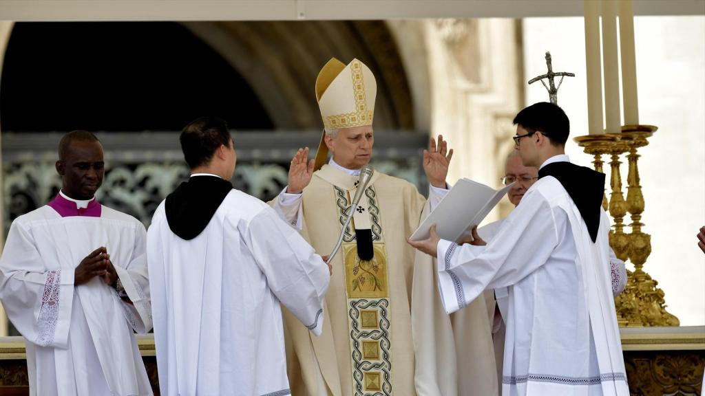 El papa León XIV durante la misa de inicio de su Pontificado, en la plaza de San Pedro, Ciudad del Vaticano.