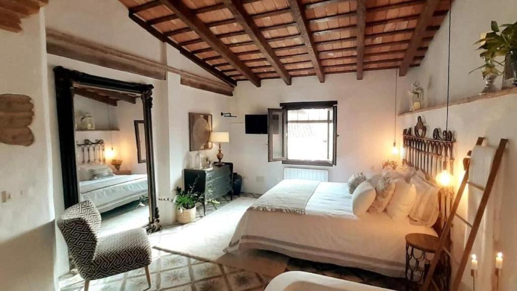 El dormitorio de la casa en la que se han alojado Virginia Troconis y Manuel Díaz 'El Cordobés'.