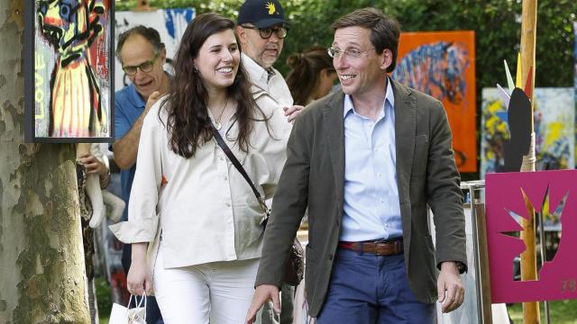 José Luis Martínez-Almeida y Teresa Urquijo, en la hípica de Madrid.