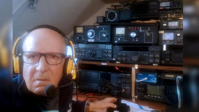 Luis Vicente Pastor con su equipo