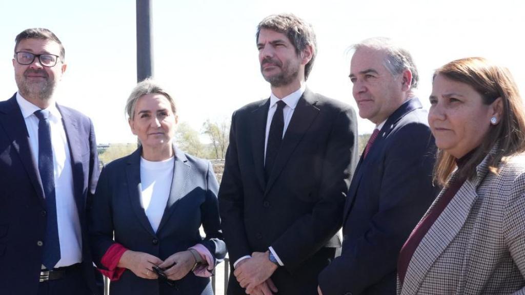 El ministro de Cultura, Ernest Urtasun, visitó Talavera de la Reina el pasado 23 de marzo, un día después de producirse el derrumbe.