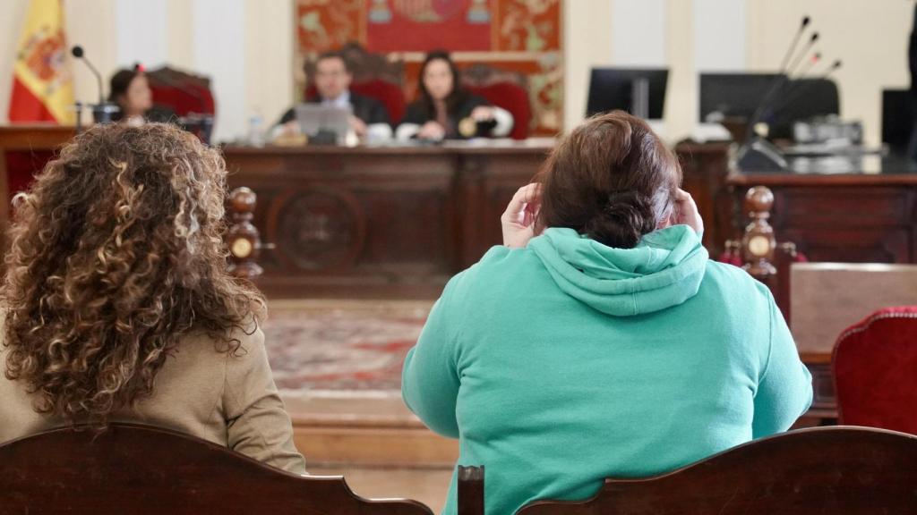 La Audiencia Provincial de León acoge el juicio contra la mujer conocida como ‘reina de la burundanga’ acusada de delitos de tentativa de homicidio, lesiones, robo con violencia, estafa y falsedad