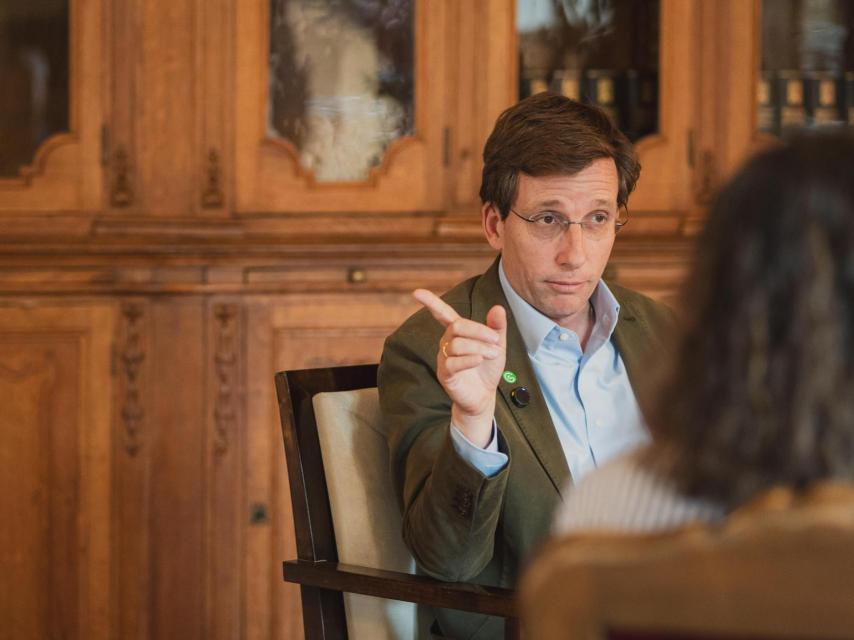 Almeida: Rescatar Air Europa por 500.000€ apuntala que Sánchez y la banda del Peugeot están rodeados de corrupción