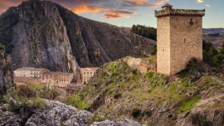 El pueblo balneario a una hora de Zaragoza que enamora a Arturo Valls con sus recetas aragonesas
