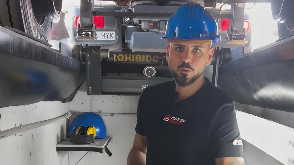 Pedro Bastida, mecánico.