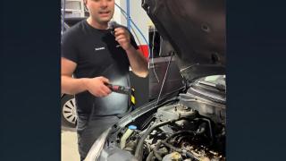 Javier Cortez, mecánico: Esta es la avería más típica en los vehículos de gasolina. Da un fallo de encendido
