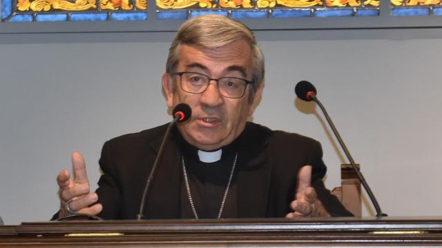 El presidente de la Conferencia Episcopal y arzobispo de Valladolid, Luis Argüello, en la presentación del musical 'Si Jesús hubiera tenido Instagram'