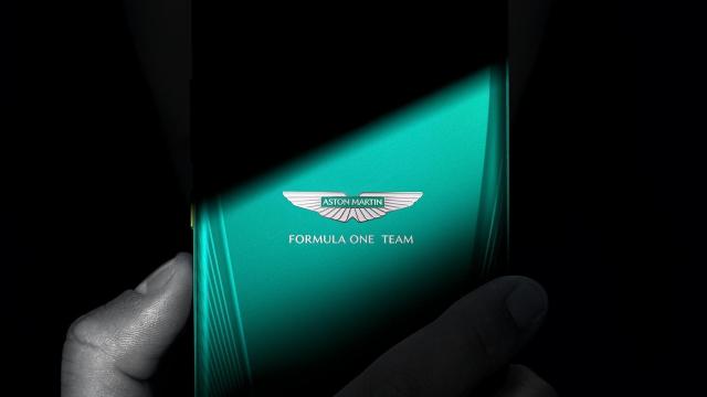 realme y Aston Martin