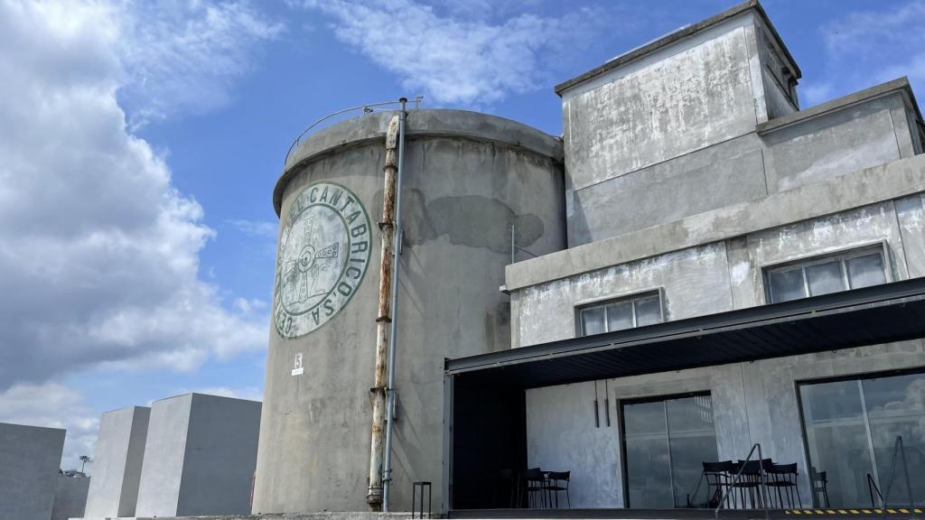 El silo del muelle de Batería acoge Future Stories de la Fundación MOP.