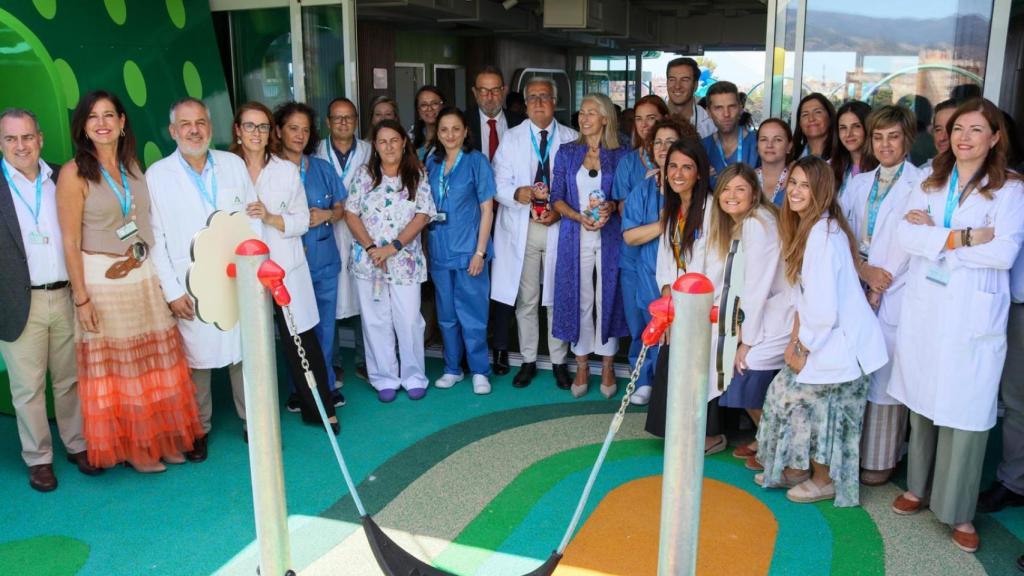 Inauguración de 'El Valle y el Mar Encantados' en el Materno Infatil.