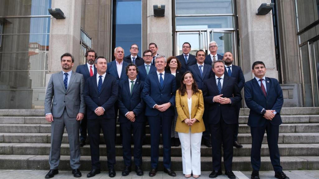 Reunión en la Autoridad Portuaria este martes.