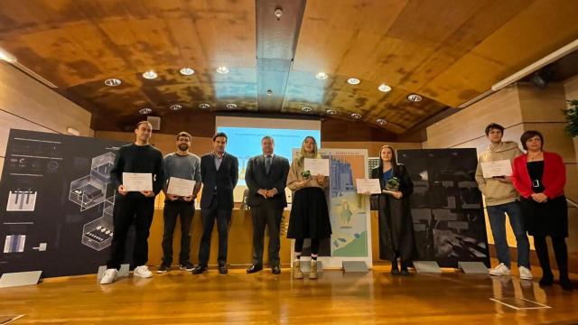 Imagen del  premio de la segunda edición.