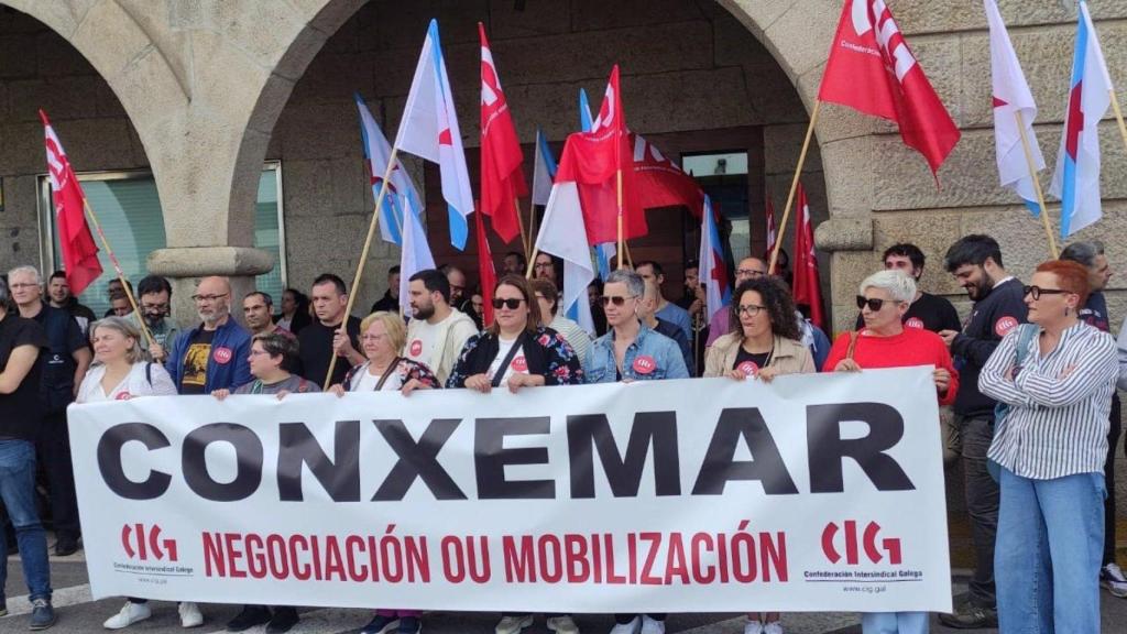 Vigo se concentra para exigir la renegociación del convenio de productos elaborados del mar