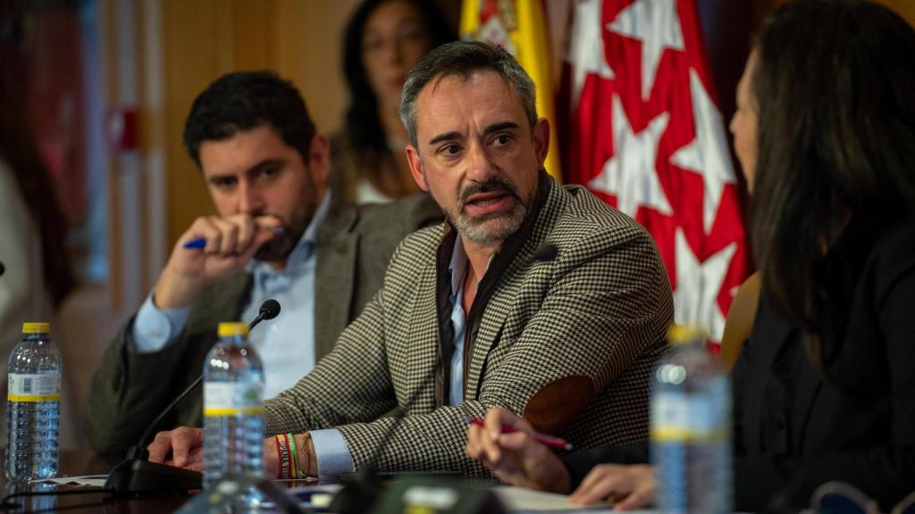 El portavoz de Vox en las Cortes de Castilla y León, David Hierro, durante su intervención de este martes en la Asamblea de Madrid