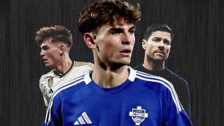 Nico Paz, en un fotomontaje junto a una fotografía suya, en el Real Madrid, y Xabi Alonso