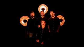 Eladio y los Seres Queridos.