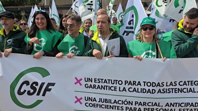 La concentración de CSIF celebrada en la Delegación del Gobierno en Valladolid, este martes