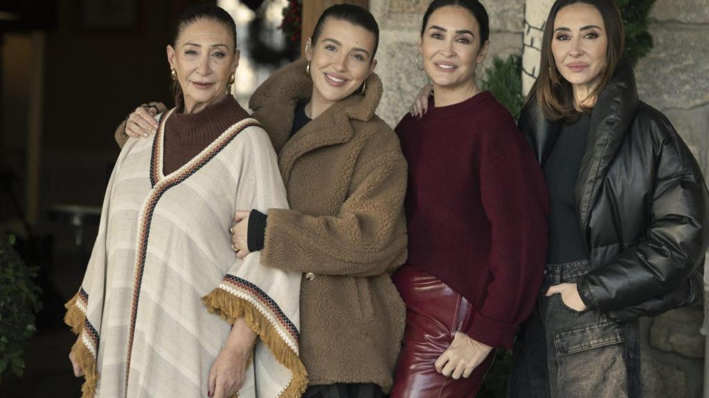Victoria Martín Serrano, Alba Díaz, Vicky Martín Berrocal y Rocío Martín.