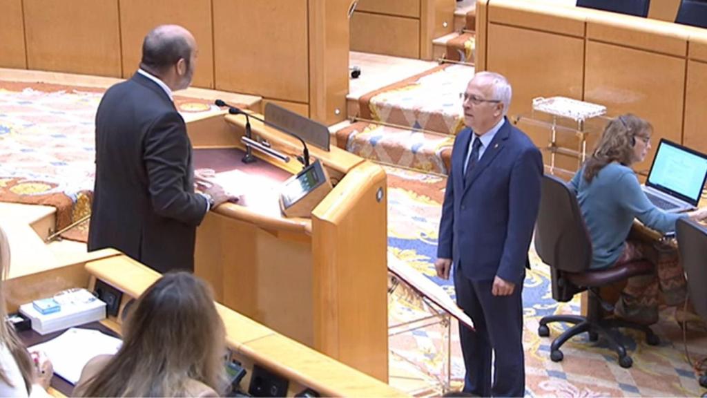 Toma de posesión del senador socialista Manuel Mirás.