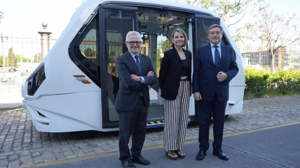 El nuevo vehículo autónomo que prueba el Puerto de Sevilla.