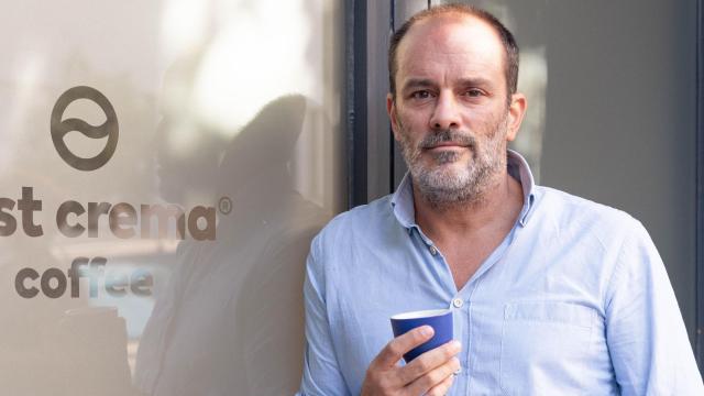 Alberto Velarde, fundador de East Crema Coffee.