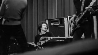 Keith Jarrett tocando con Miles Davies en 1971. Foto: WikiMedia Commons