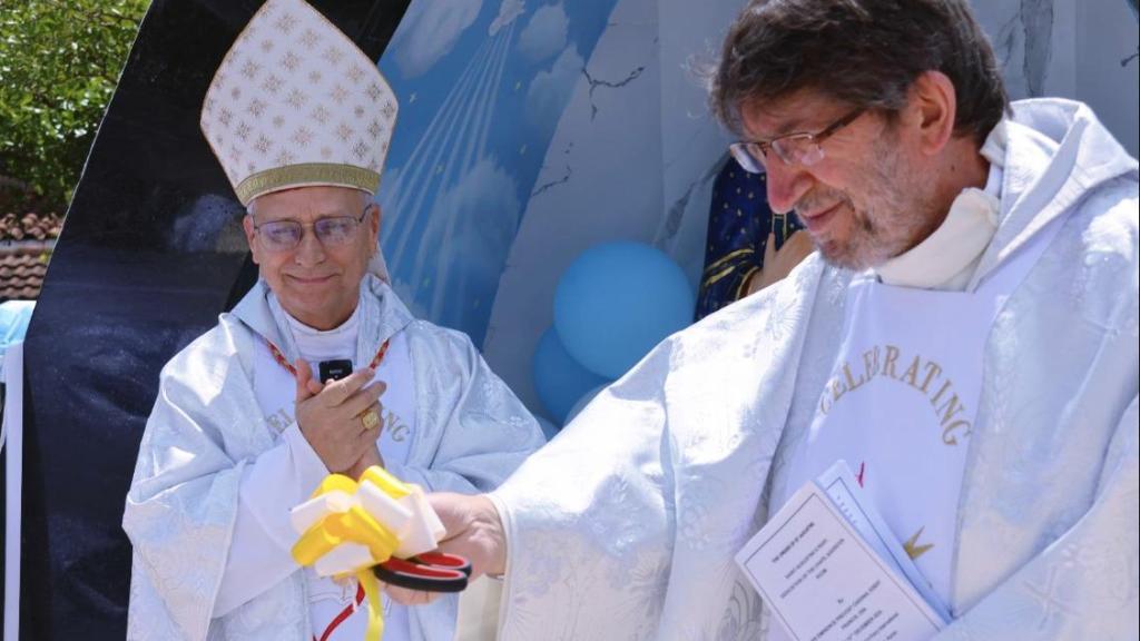 El papa León XIV y el prior general Alejandro Moral.