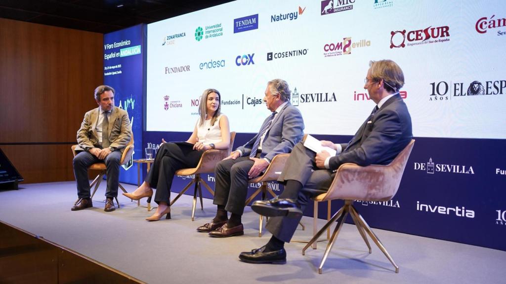 Mesa sobre obra civil del V Foro Económico Español en Andalucía.