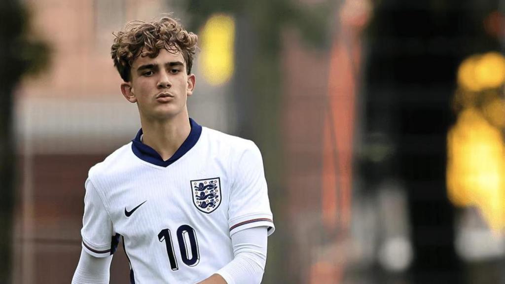 Max Dowman, con Inglaterra Sub17
