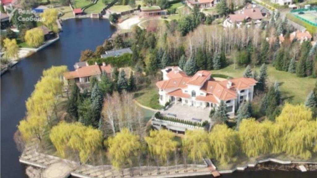 La mansión del abogado asesinado.