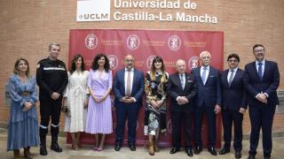 Rozalén y la UME reciben los premios 'Reconocimientos' del Consejo Social de la UCLM.
