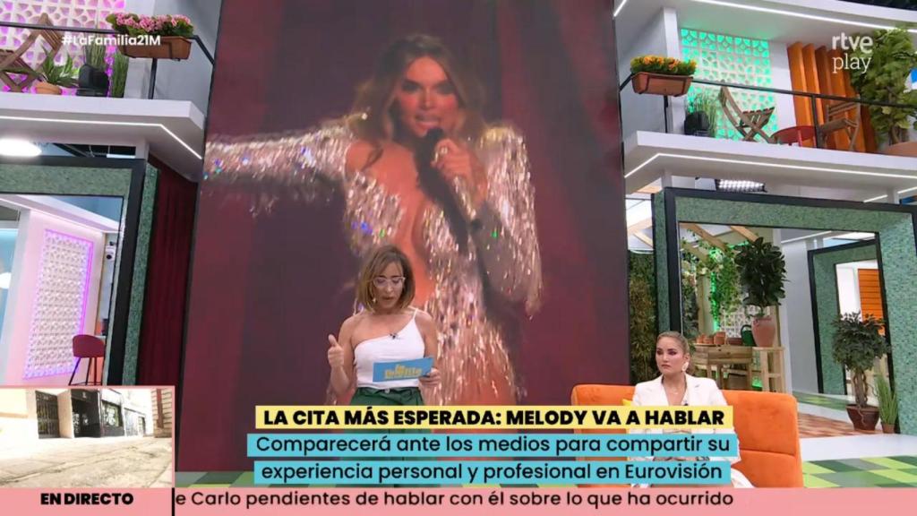 María Patiño, leyendo el comunicado sobre la rueda de prensa de Melody.